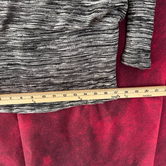 WHITE HOUSE BLACK MARKET WOMEN'S GRAY OPEN BACK SWEATER SIZE M - Picture 13 of 14